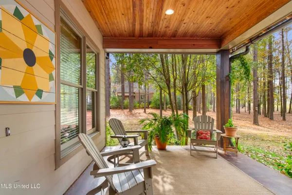 $705,000 | 101 Lakeshore Cove, Madison, MS 39110