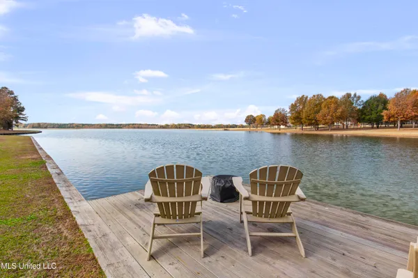 $705,000 | 101 Lakeshore Cove, Madison, MS 39110