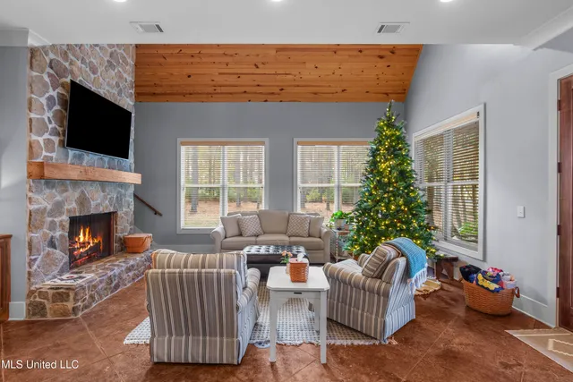 $725,000 | 101 Lakeshore Cove, Madison, MS 39110