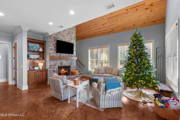 $705,000 | 101 Lakeshore Cove, Madison, MS 39110