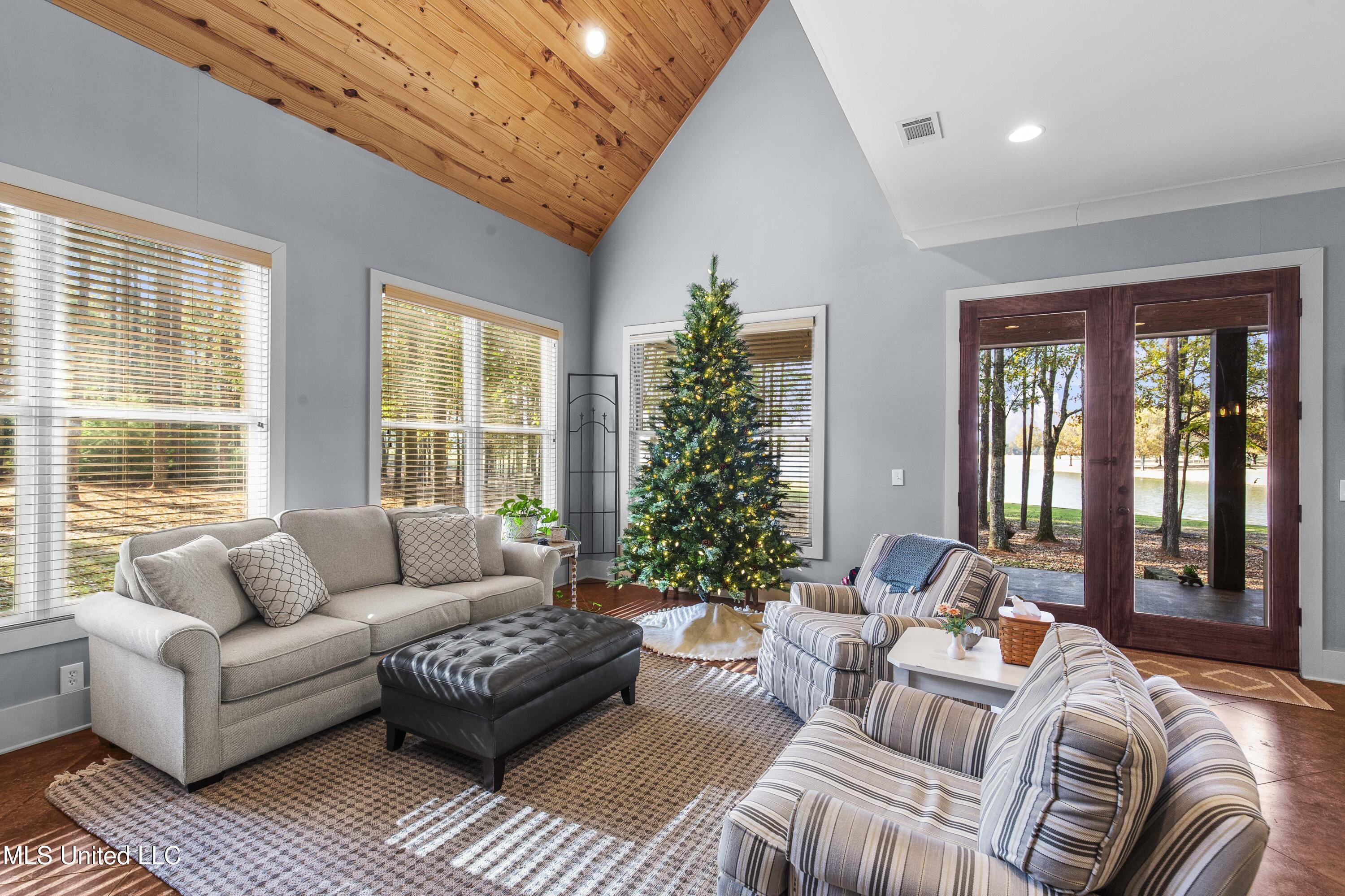 101 Lakeshore Cove Madison, MS 39110 - Photo 37 of 79 101 Lake Shore-40