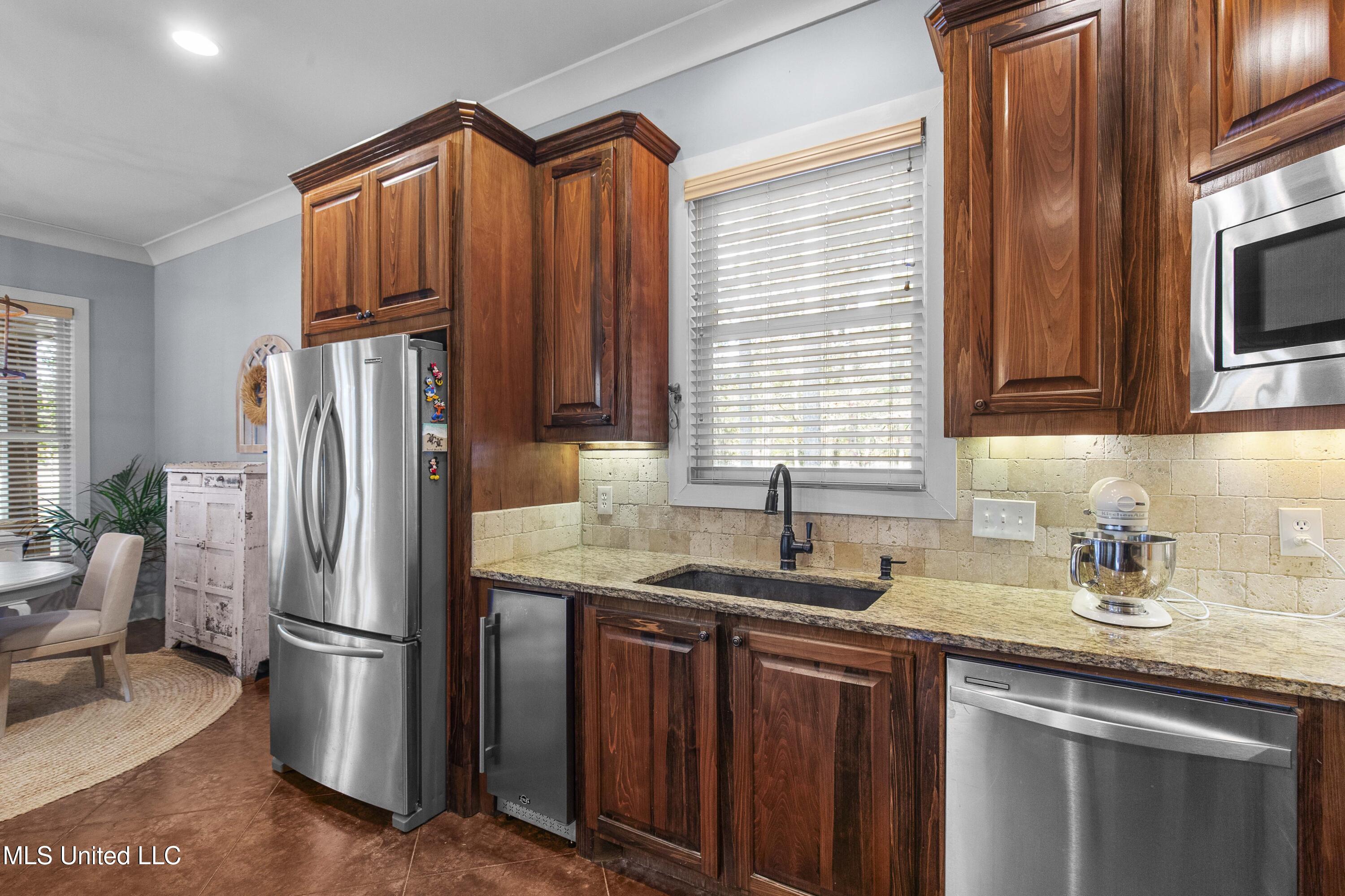 101 Lakeshore Cove Madison, MS 39110 - Photo 42 of 79 101 Lake Shore-48