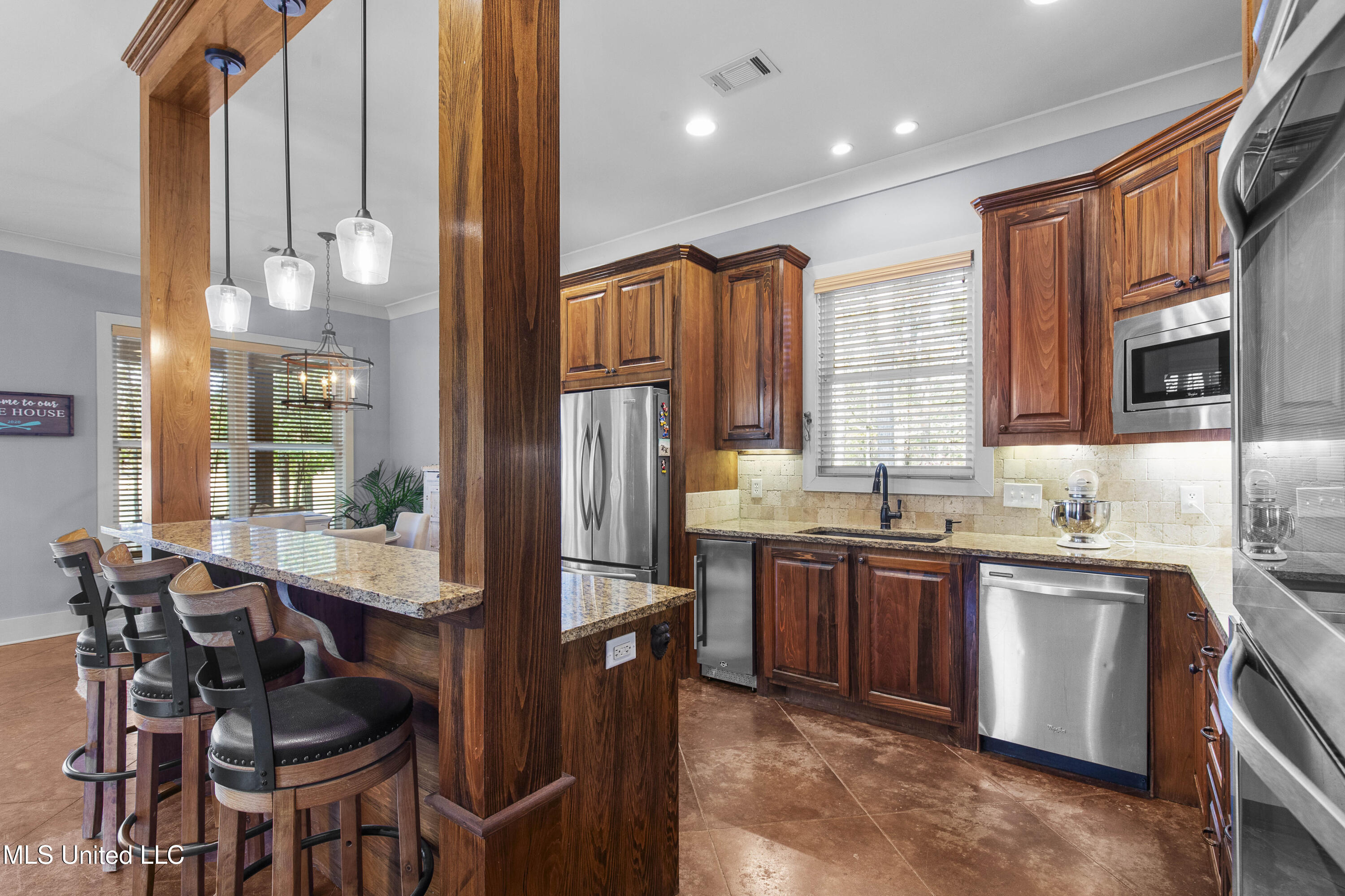 101 Lakeshore Cove Madison, MS 39110 - Photo 5 of 79 101 Lake Shore-47