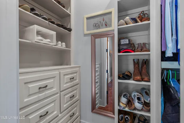 $725,000 | 101 Lakeshore Cove, Madison, MS 39110