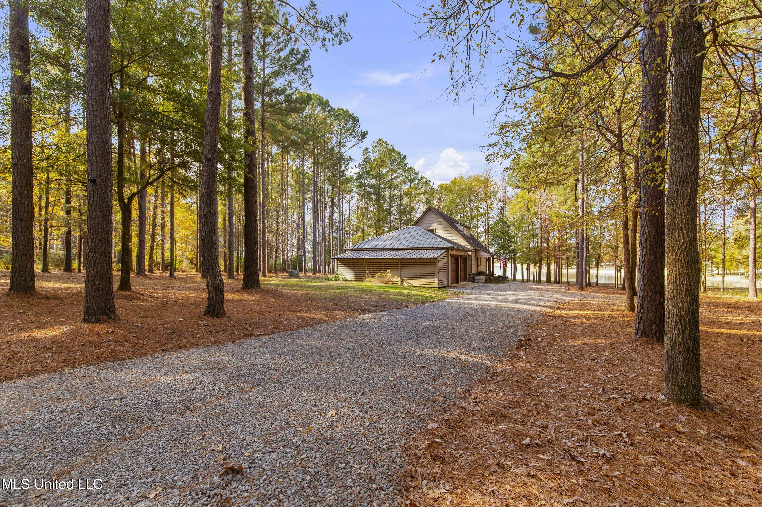 101 Lakeshore Cove Madison, MS 39110 - Photo 8 of 79 101 Lake Shore-3