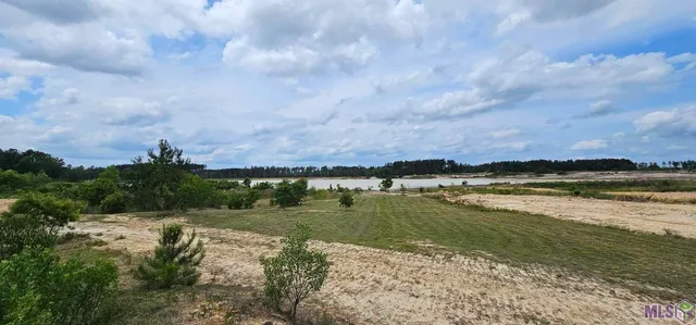 $199,900 | 3270 Nesom Road, Denham Springs, LA 70706