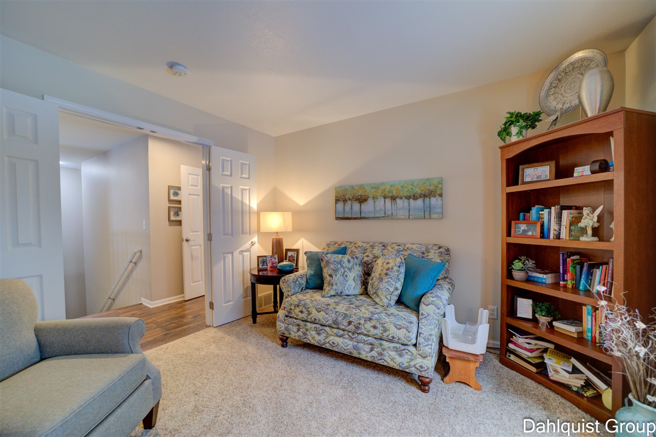 2972 Ridgeview Street Muskegon, MI 49445 - Photo 13 of 62