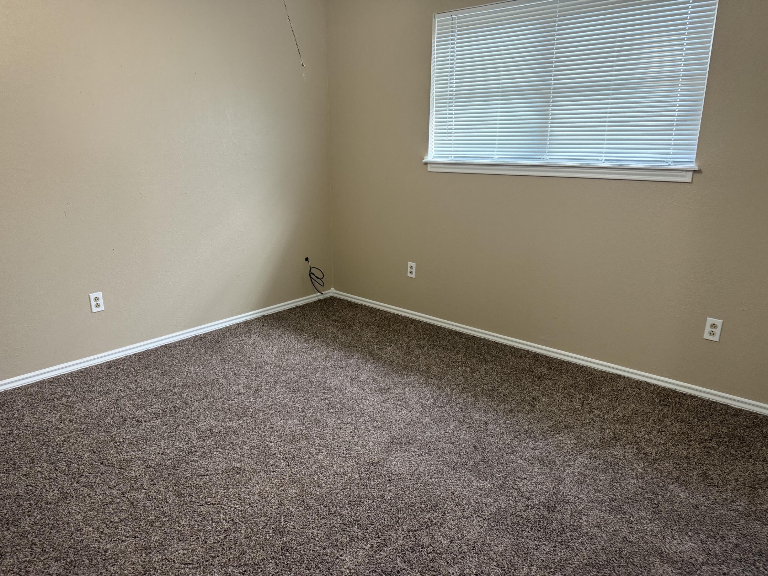 5518 70th Place Lubbock, TX 79424 - Photo 12 of 18 IMG_2058