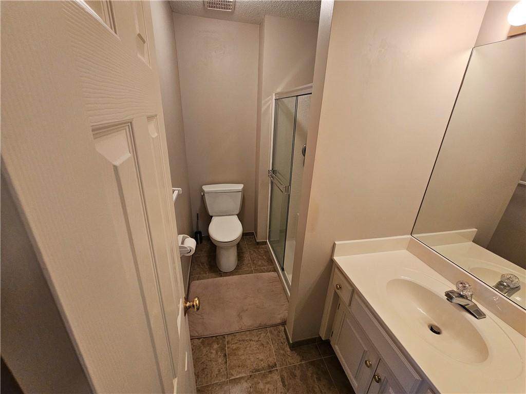 8401 Harbinger Street Lenexa, KS 66219 - Photo 18 of 59