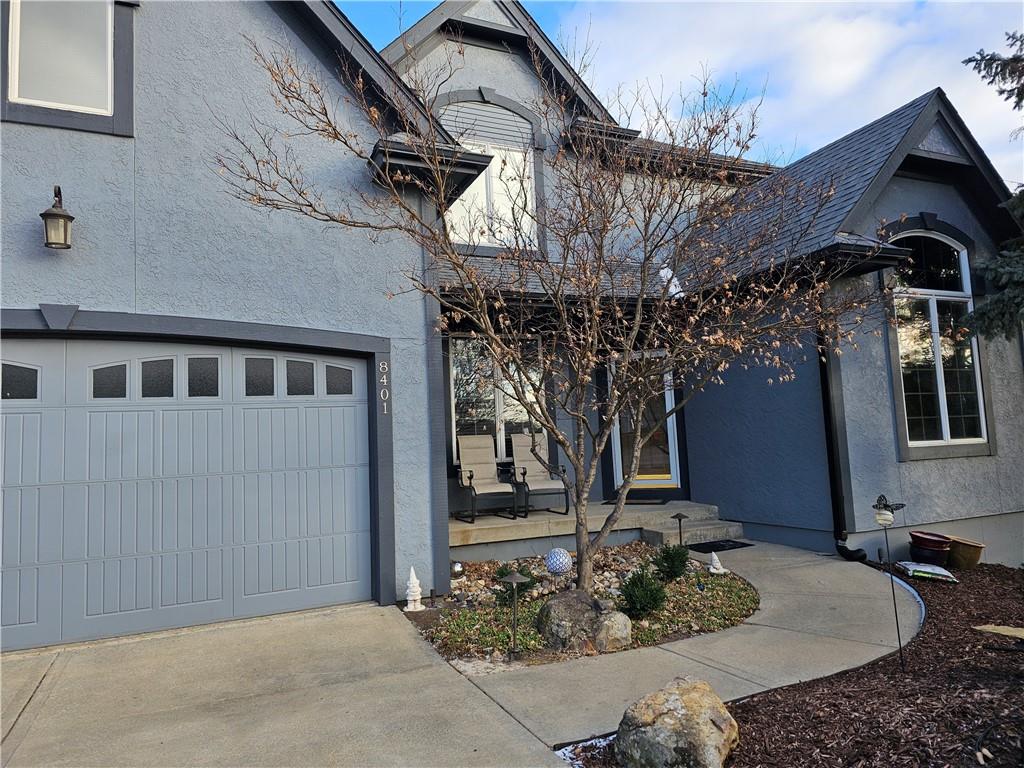 8401 Harbinger Street Lenexa, KS 66219 - Photo 2 of 59