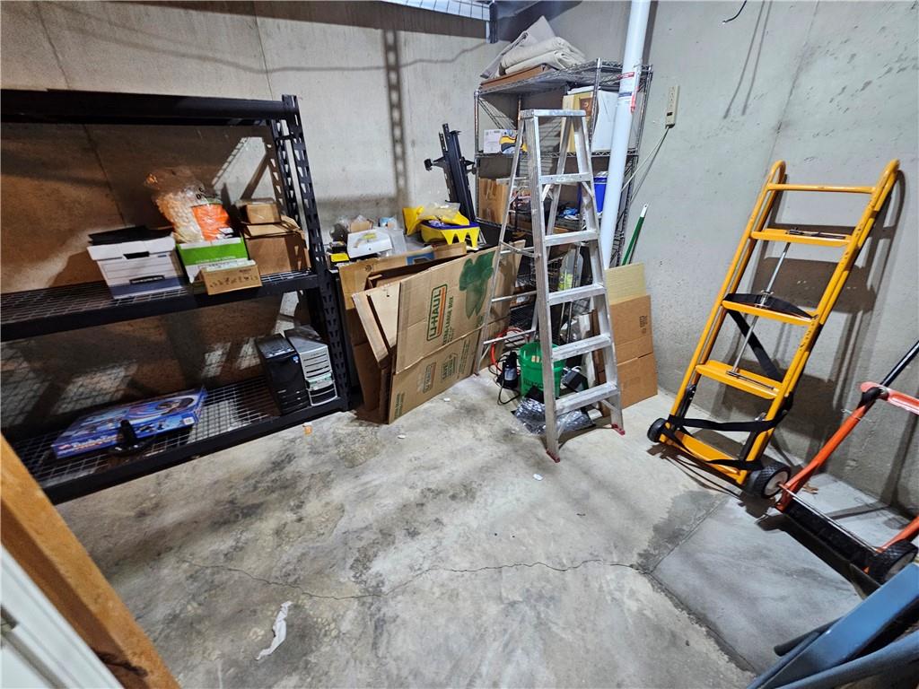 8401 Harbinger Street Lenexa, KS 66219 - Photo 45 of 59