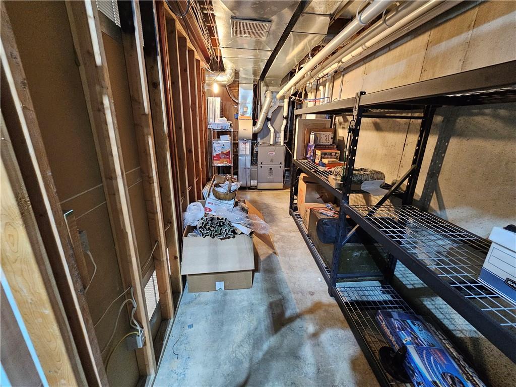 8401 Harbinger Street Lenexa, KS 66219 - Photo 46 of 59