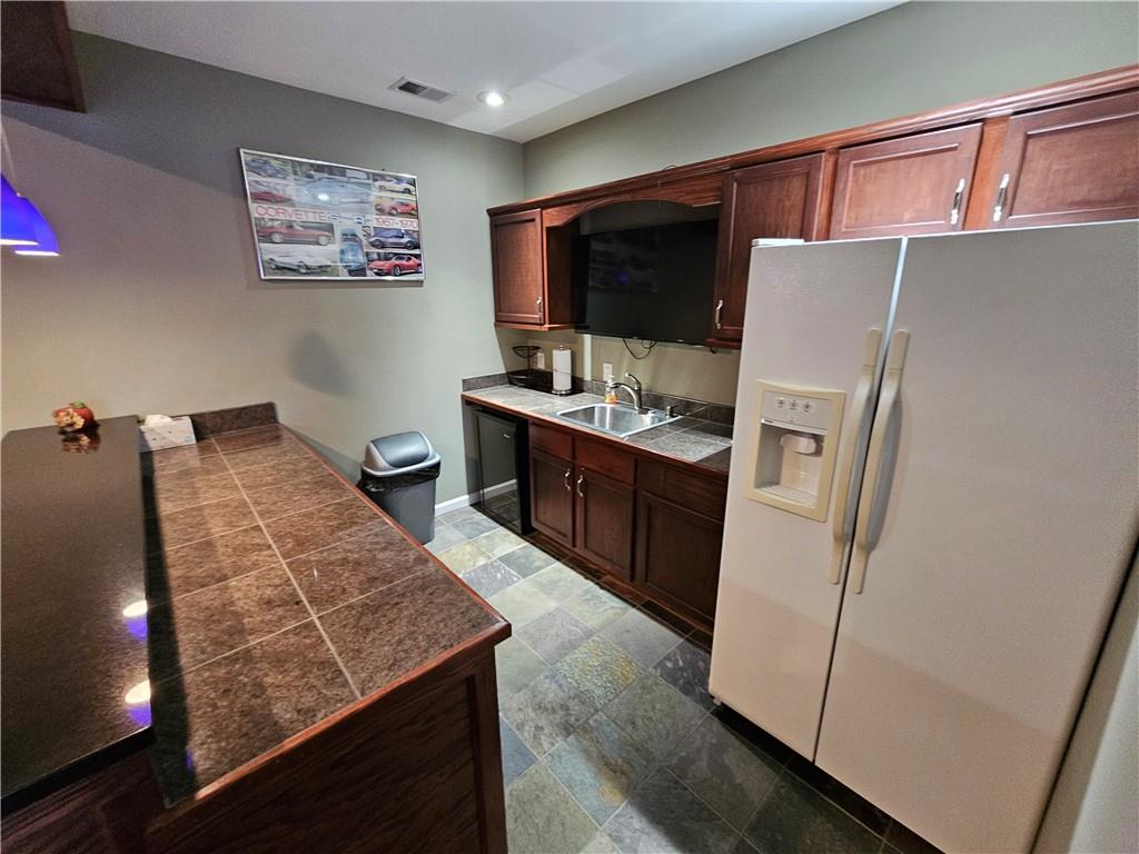 8401 Harbinger Street Lenexa, KS 66219 - Photo 63 of 97