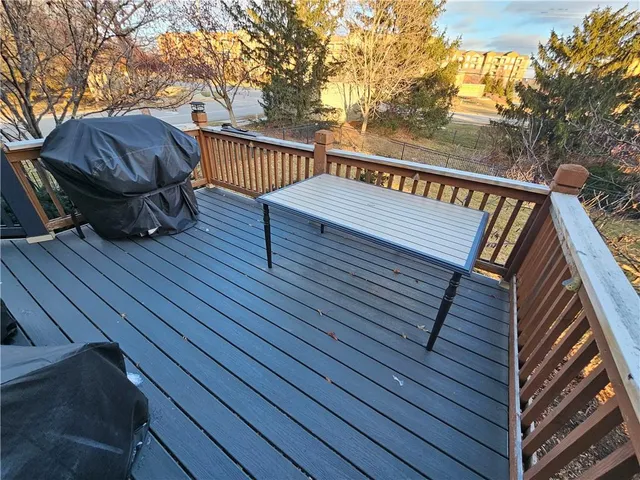 $620,000 | 8401 Harbinger Street, Lenexa, KS 66219