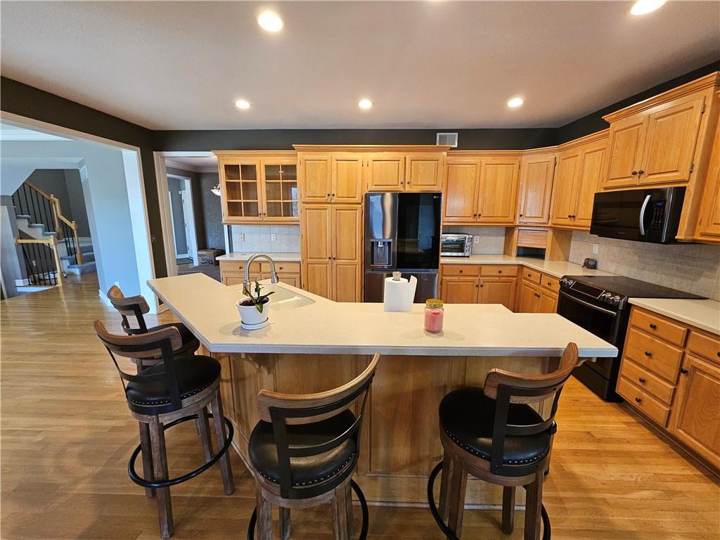 8401 Harbinger Street Lenexa, KS 66219 - Photo 10 of 59