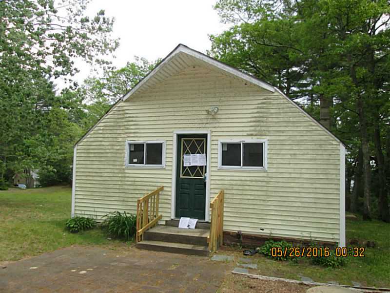 95 Hamburger Road Coventry, RI 02816 - Photo 3 of 12 Exterior Back.
