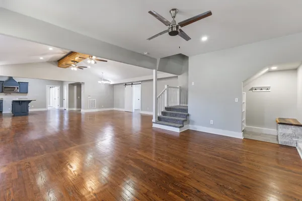$544,000 | 405 Fairfield Road, Bethpage, TN 37022