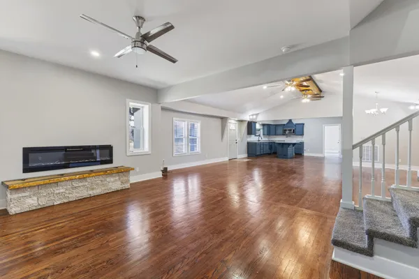 $544,000 | 405 Fairfield Road, Bethpage, TN 37022