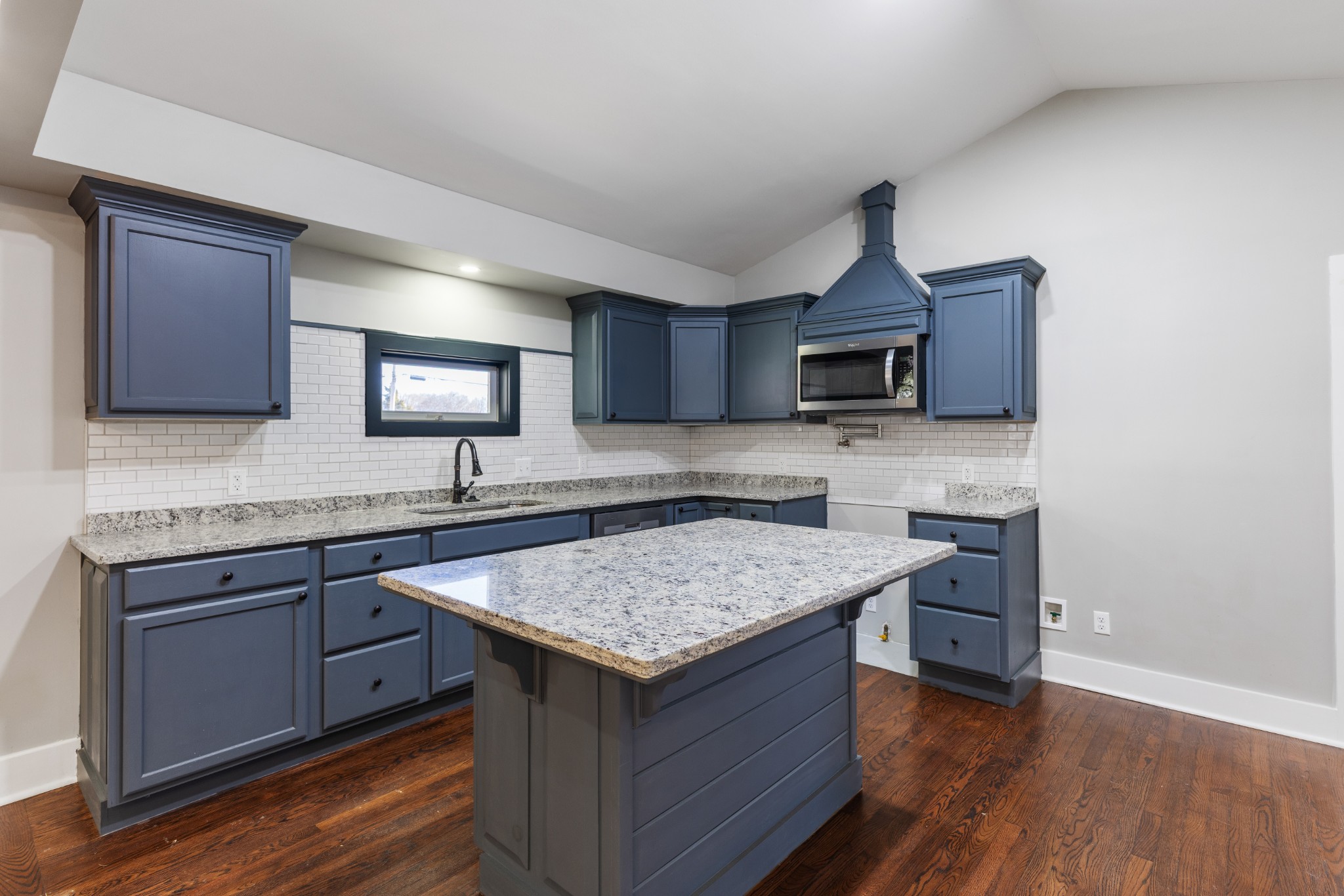 405 Fairfield Road Bethpage, TN 37022 - Photo 14 of 53