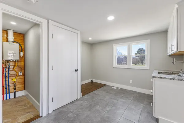 $544,000 | 405 Fairfield Road, Bethpage, TN 37022
