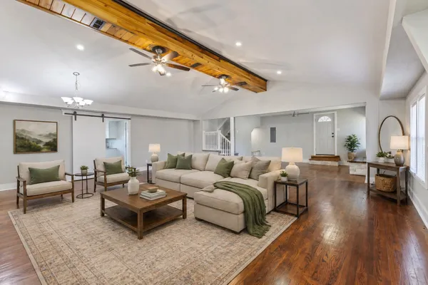 $544,000 | 405 Fairfield Road, Bethpage, TN 37022
