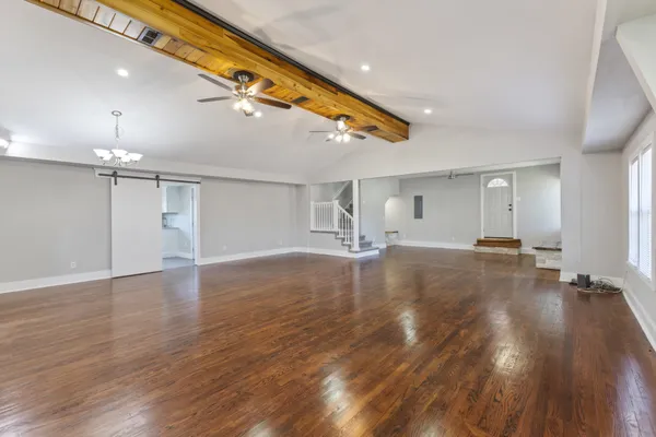$544,000 | 405 Fairfield Road, Bethpage, TN 37022