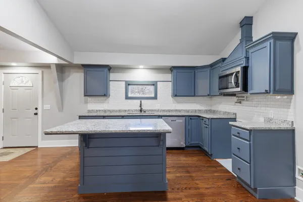 $544,000 | 405 Fairfield Road, Bethpage, TN 37022