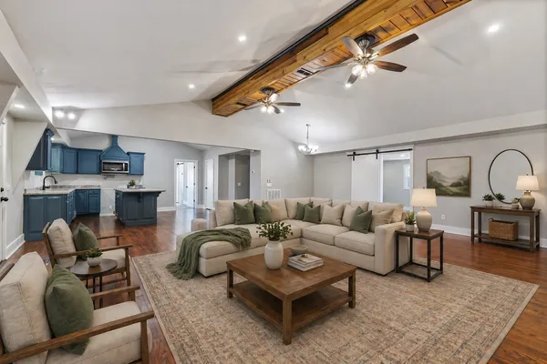 $544,000 | 405 Fairfield Road, Bethpage, TN 37022