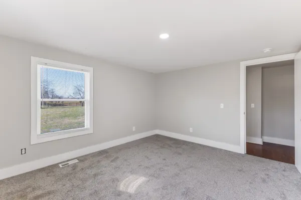 $544,000 | 405 Fairfield Road, Bethpage, TN 37022