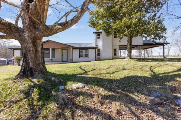 $544,000 | 405 Fairfield Road, Bethpage, TN 37022