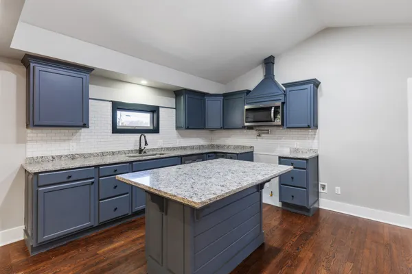 $544,000 | 405 Fairfield Road, Bethpage, TN 37022