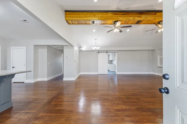 $589,000 | 405 Fairfield Road, Bethpage, TN 37022