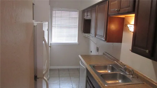 $1,250 | 1429 Hickory Avenue, Unit C, Harahan, LA 70123