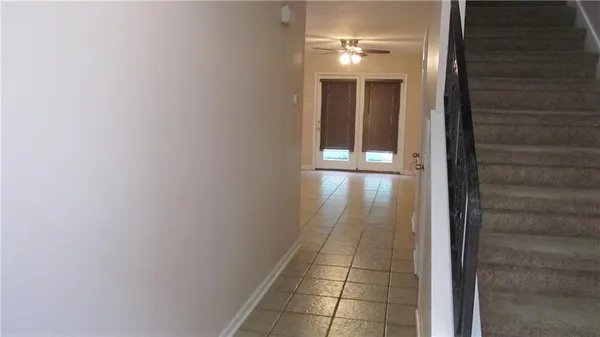 $1,250 | 1429 Hickory Avenue, Unit C, Harahan, LA 70123