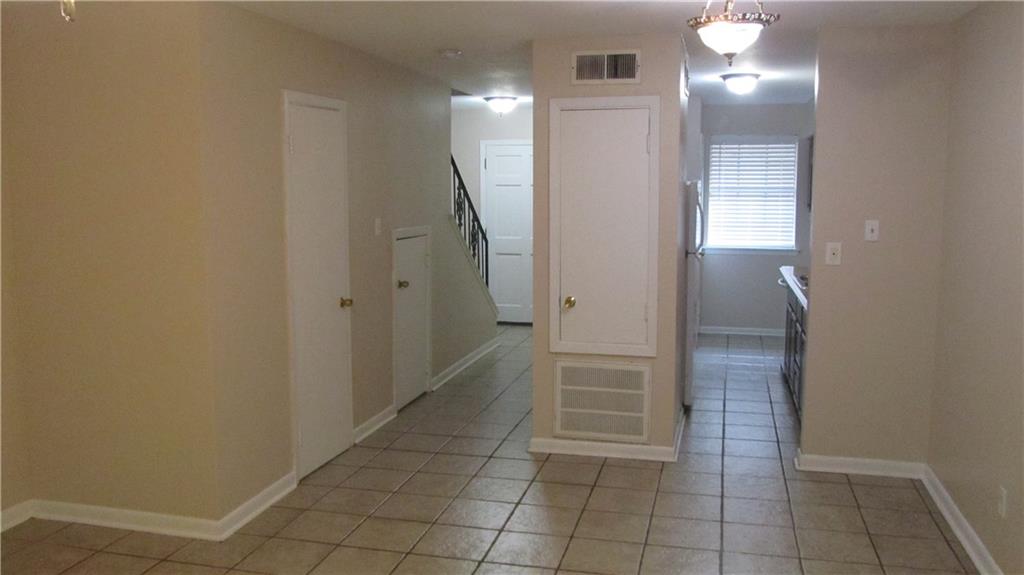 1429 Hickory Avenue, Unit C Harahan, LA 70123 - Photo 4 of 24