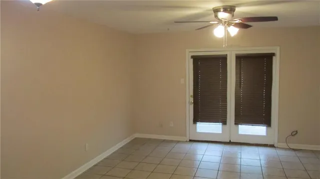 $1,250 | 1429 Hickory Avenue, Unit C, Harahan, LA 70123