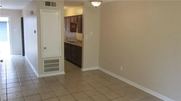 $1,250 | 1429 Hickory Avenue, Unit C, Harahan, LA 70123