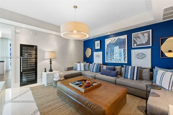 $40,000 | 50 South Pointe Drive, Unit 1502/03, Miami Beach, FL 33139