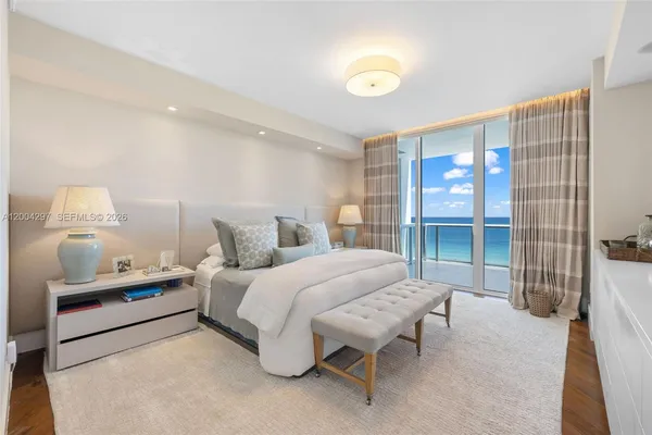 $40,000 | 50 South Pointe Drive, Unit 1502/03, Miami Beach, FL 33139