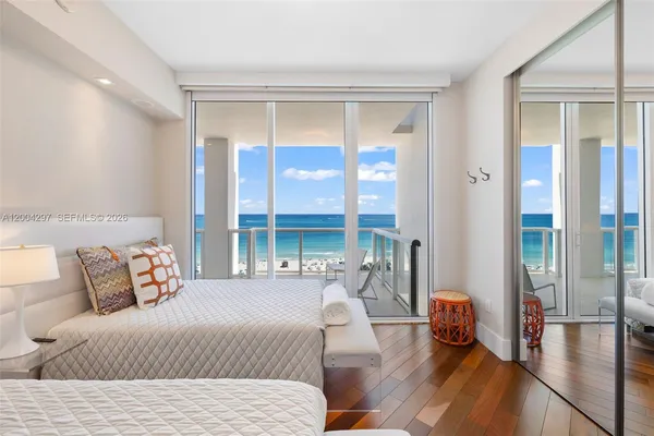 $40,000 | 50 South Pointe Drive, Unit 1502/03, Miami Beach, FL 33139