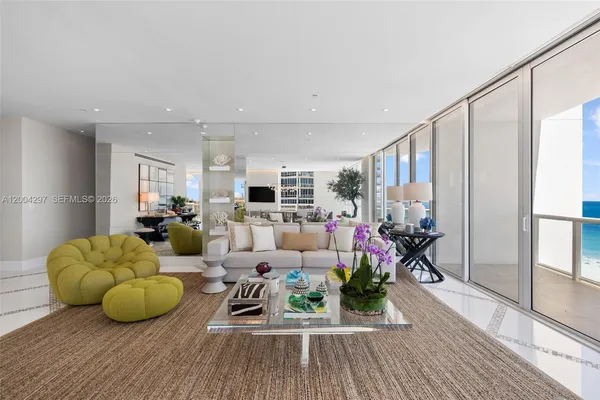 $40,000 | 50 South Pointe Drive, Unit 1502/03, Miami Beach, FL 33139