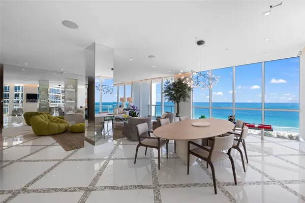 $40,000 | 50 South Pointe Drive, Unit 1502/03, Miami Beach, FL 33139
