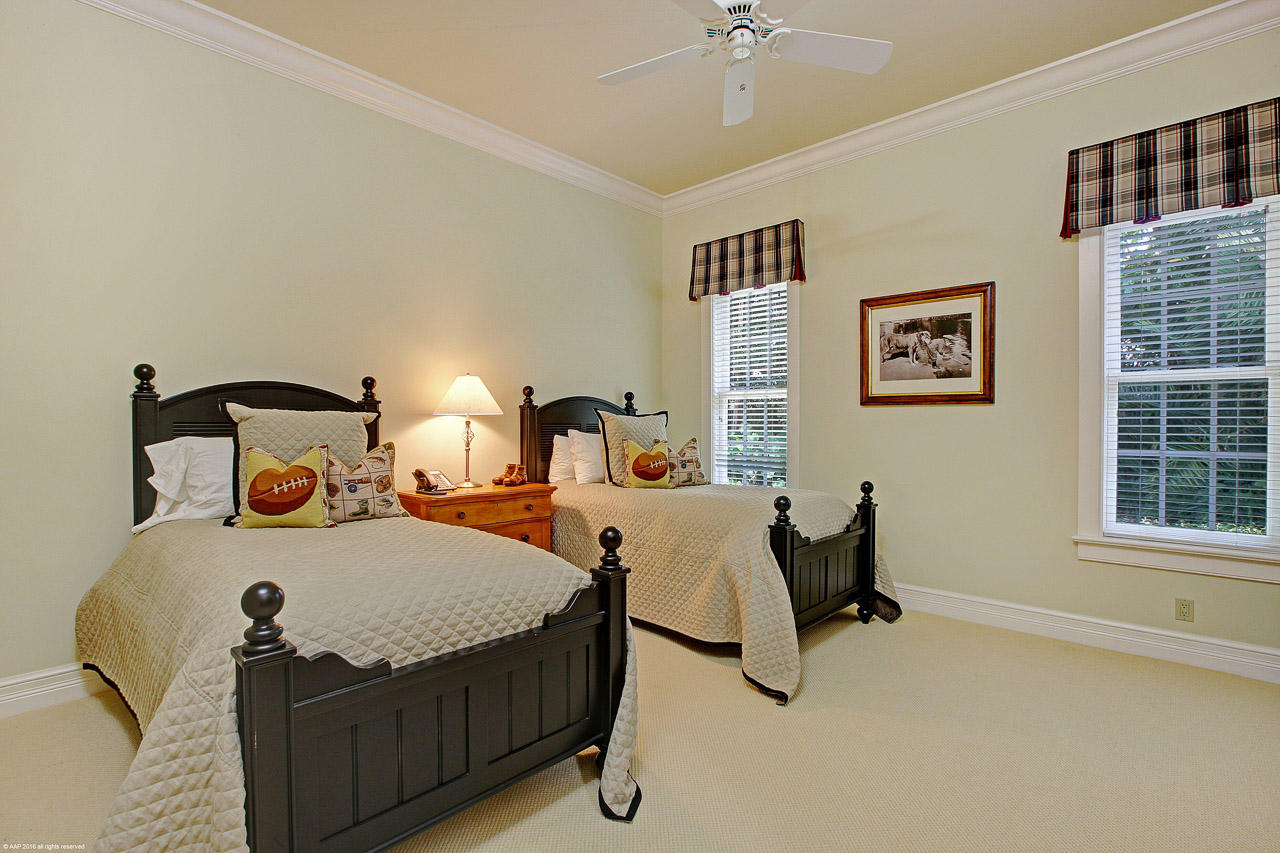 386 South Beach Road Hobe Sound, FL 33455 - Photo 20 of 28 040