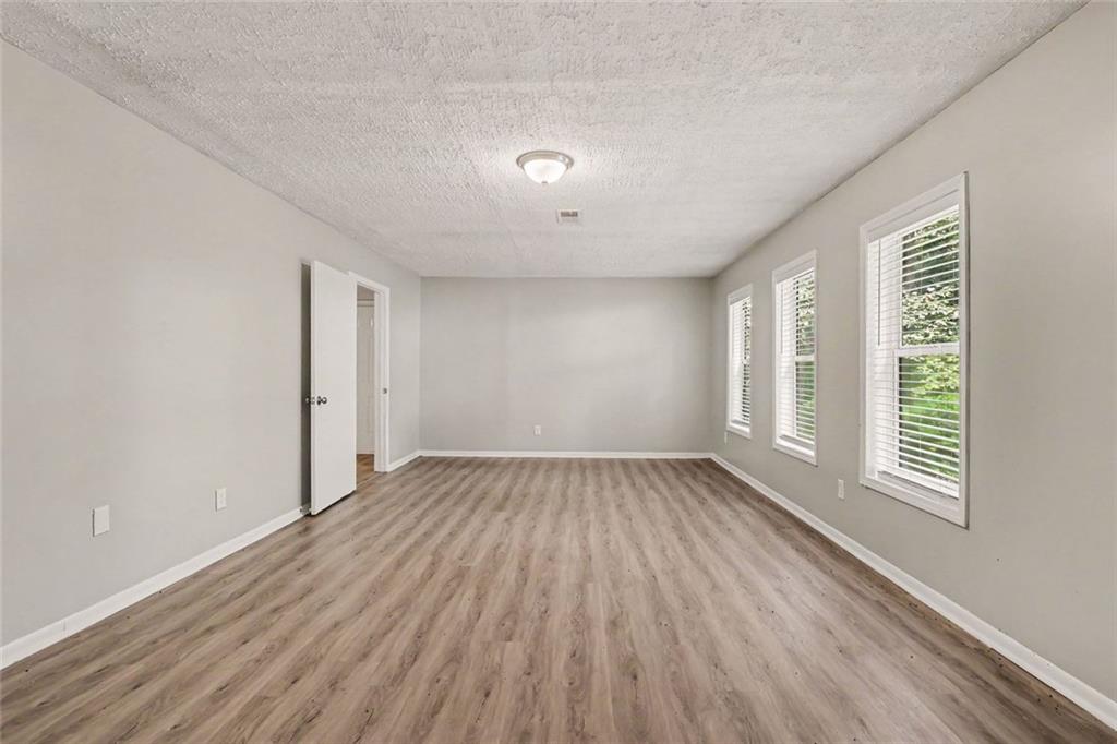 5182 Manitou Way Stone Mountain, GA 30087 - Photo 19 of 28