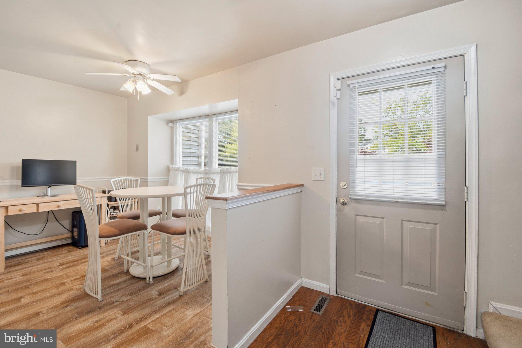 8153 Turn Loop Road Glen Burnie, MD 21061 - Photo 4 of 27