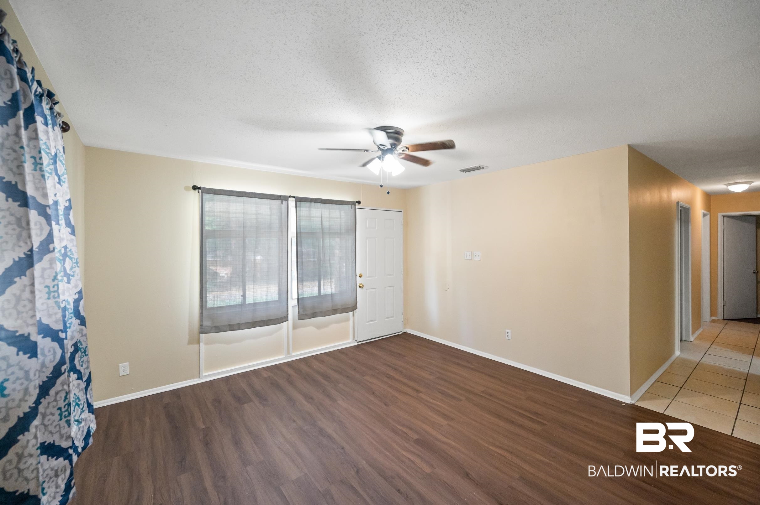 4113 Seabreeze Road Mobile, AL 36609 - Photo 2 of 18