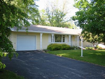 620 Ridge Road Paw Paw, MI 49079 - Photo 1 of 5 Primary Photo