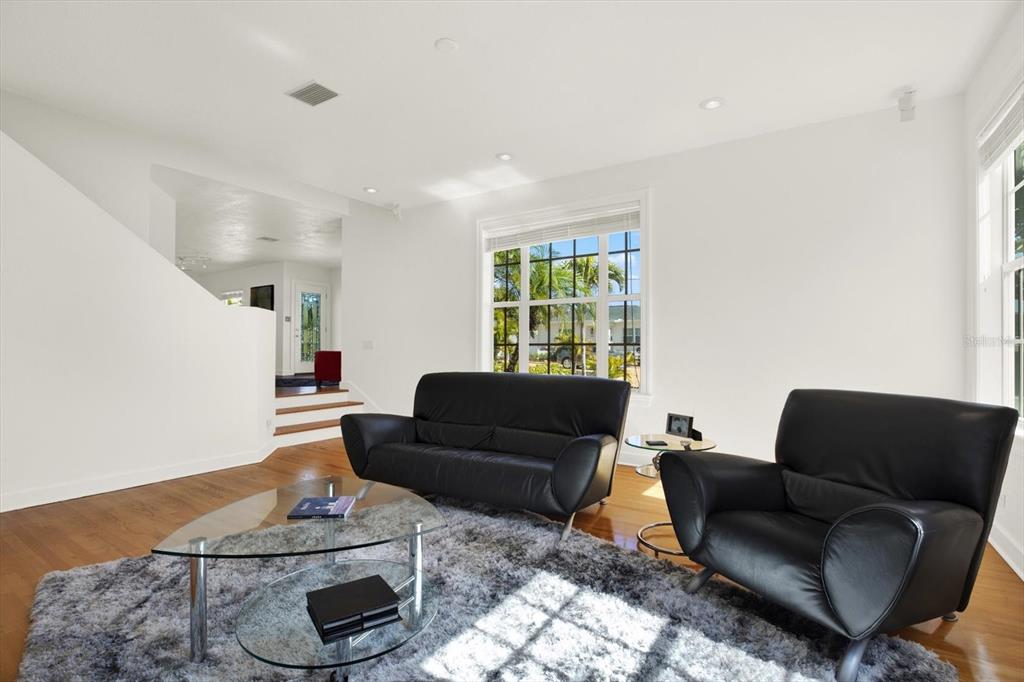 504 Fairview Road Belleair, FL 33756 - Photo 16 of 47