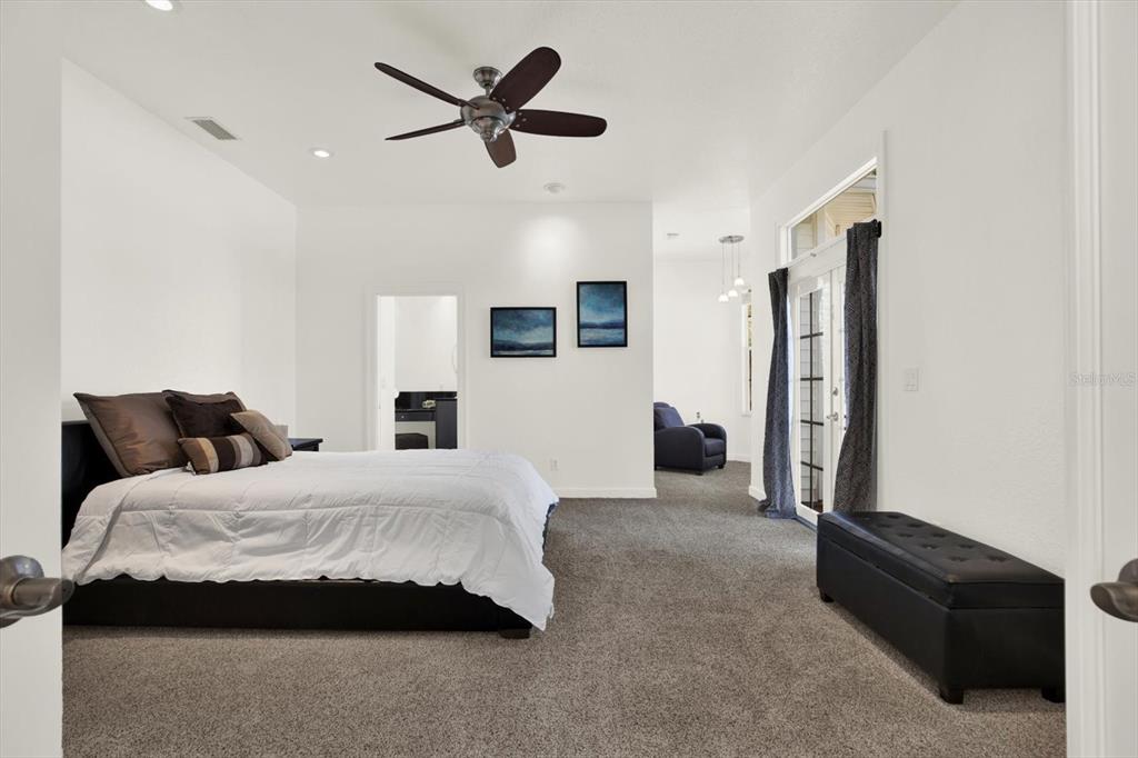 504 Fairview Road Belleair, FL 33756 - Photo 17 of 47