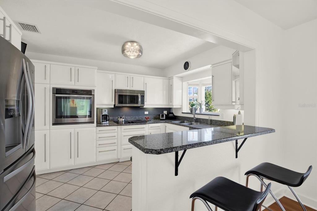 504 Fairview Road Belleair, FL 33756 - Photo 9 of 47